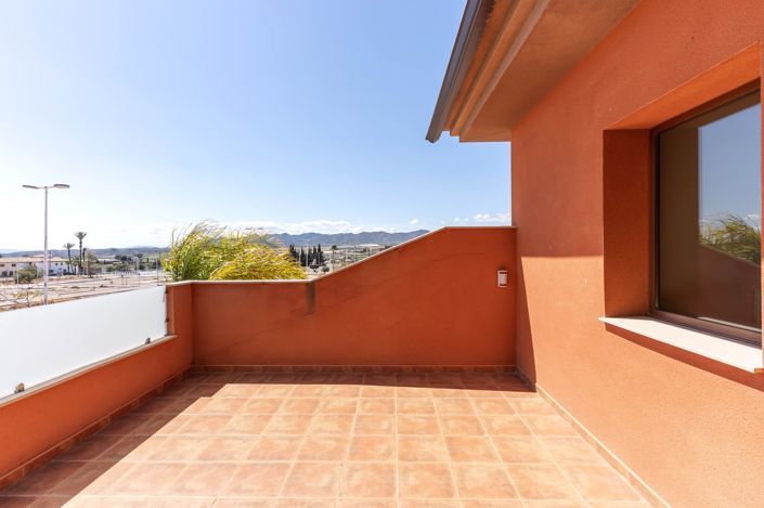 Image No.80-4 Bed Villa for sale