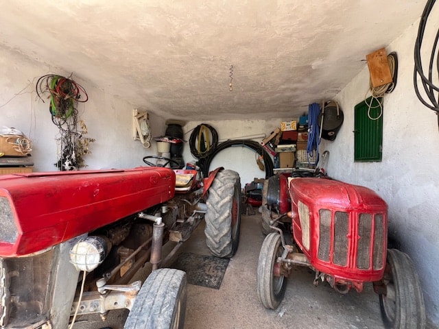 Image No.21-2 Bed Country House for sale