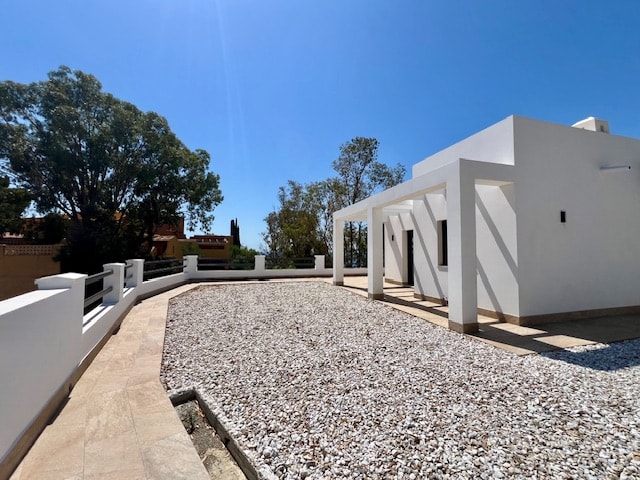 Image No.1-2 Bed Villa for sale