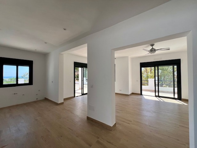 Image No.3-2 Bed Villa for sale