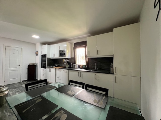 Image No.8-3 Bed Townhouse for sale