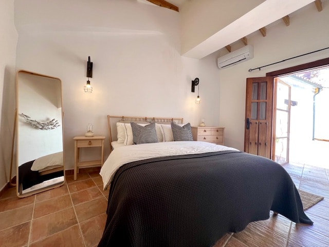 Image No.21-8 Bed Townhouse for sale