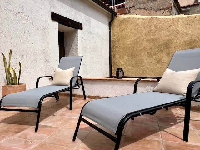 Image No.29-8 Bed Townhouse for sale