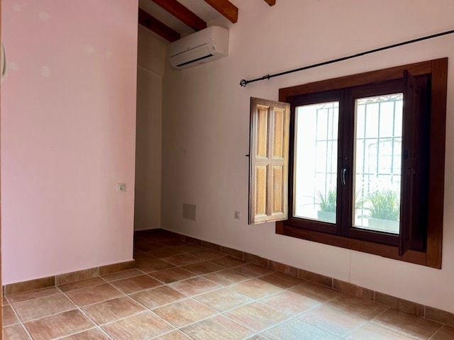 Image No.31-8 Bed Townhouse for sale