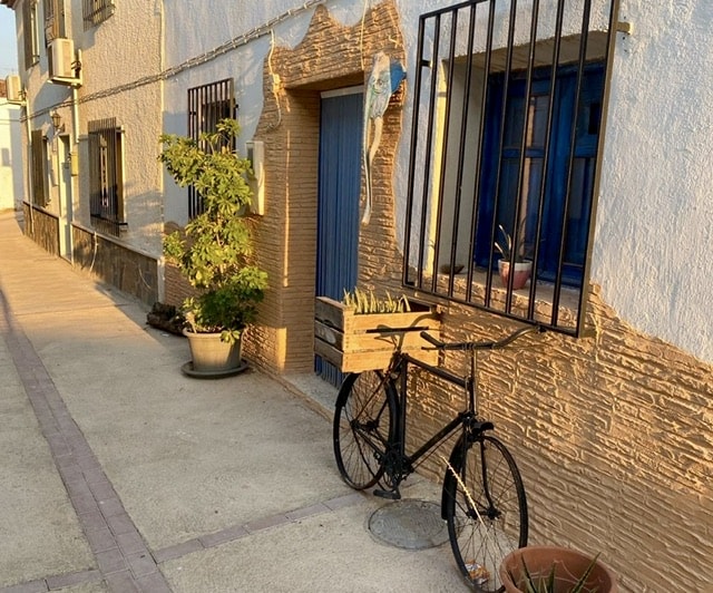 Image No.38-8 Bed Townhouse for sale