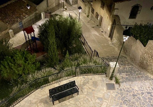 Image No.64-8 Bed Townhouse for sale