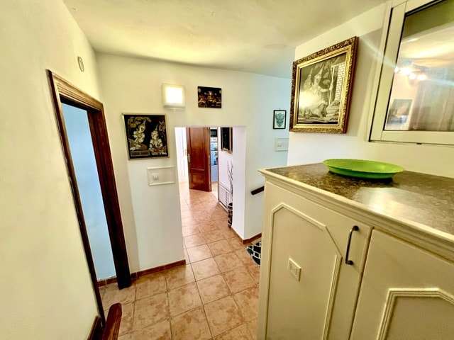 Image No.20-4 Bed Country House for sale