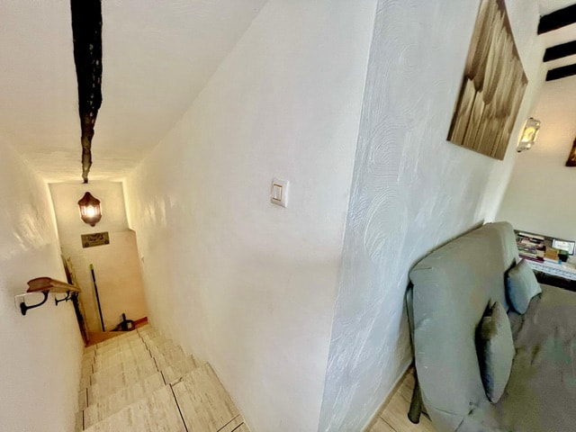 Image No.26-4 Bed Country House for sale