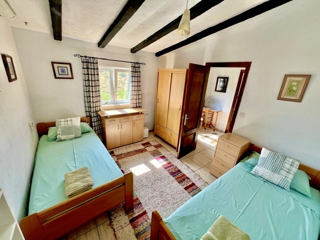 Image No.33-4 Bed Country House for sale