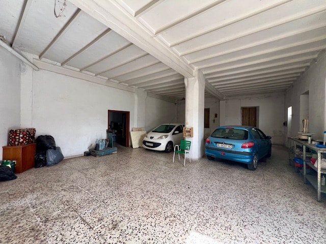 Image No.12-5 Bed Townhouse for sale