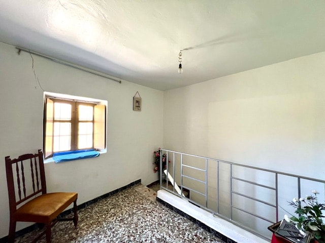 Image No.20-7 Bed Country House for sale