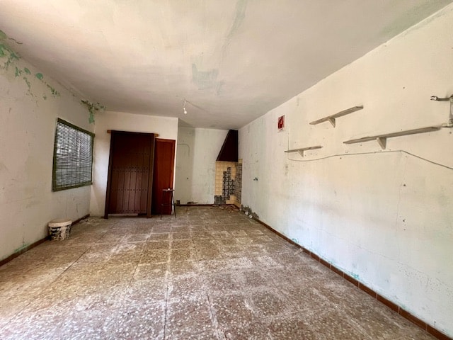 Image No.9-7 Bed Country House for sale