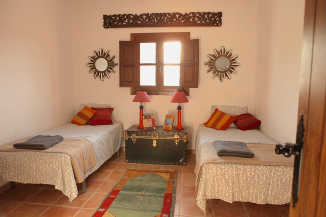 Image No.41-5 Bed House for sale