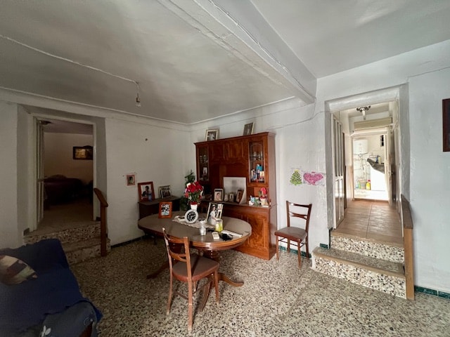 Image No.11-5 Bed Townhouse for sale