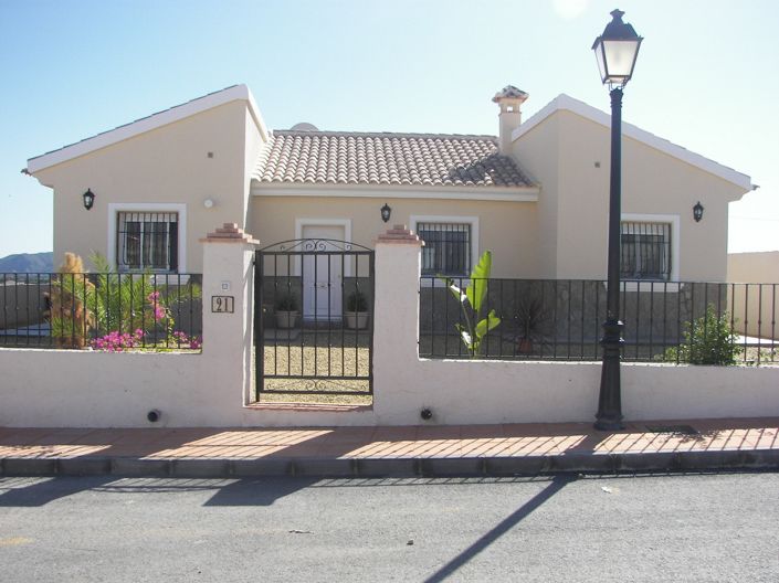 Image No.3-3 Bed Villa for sale