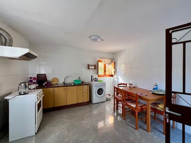 Image No.9-3 Bed Country House for sale