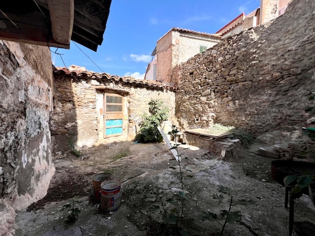 Image No.19-6 Bed Townhouse for sale