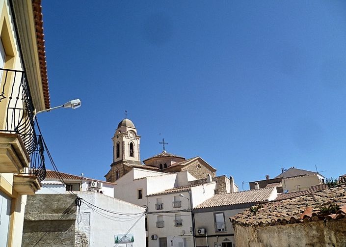 Image No.20-6 Bed Townhouse for sale