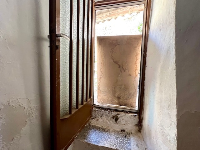 Image No.28-6 Bed Townhouse for sale