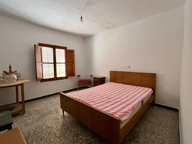 Image No.30-6 Bed Townhouse for sale