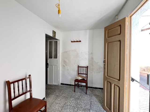 Image No.8-6 Bed Townhouse for sale