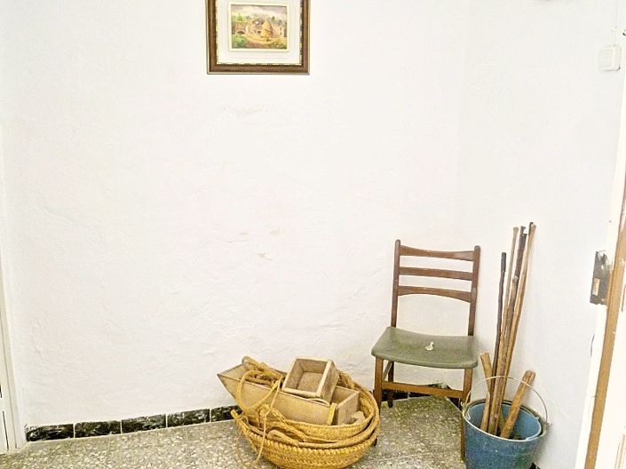 Image No.9-6 Bed Townhouse for sale