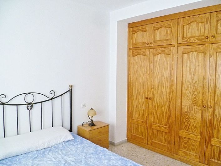 Image No.10-3 Bed Apartment for sale