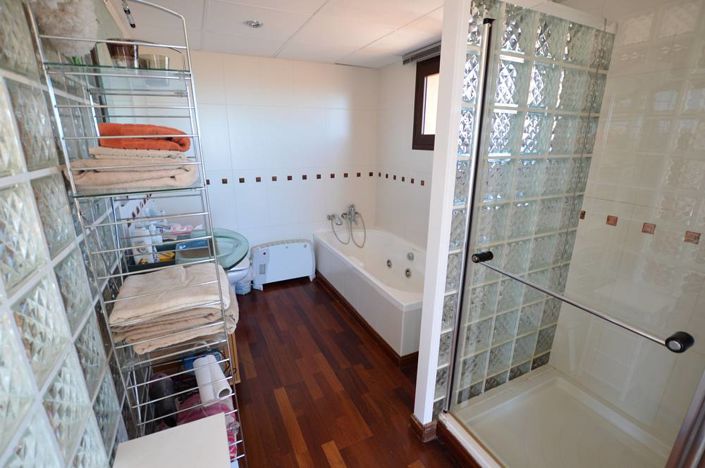 Image No.21-5 Bed Villa for sale