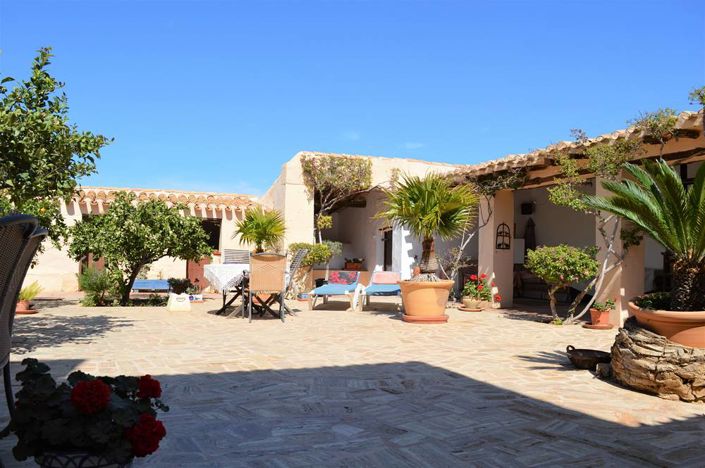 Image No.7-6 Bed Cortijo for sale