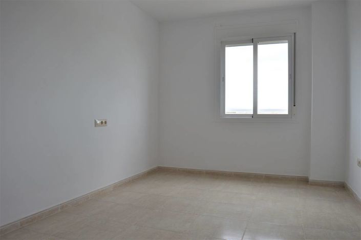 Image No.14-3 Bed Apartment for sale