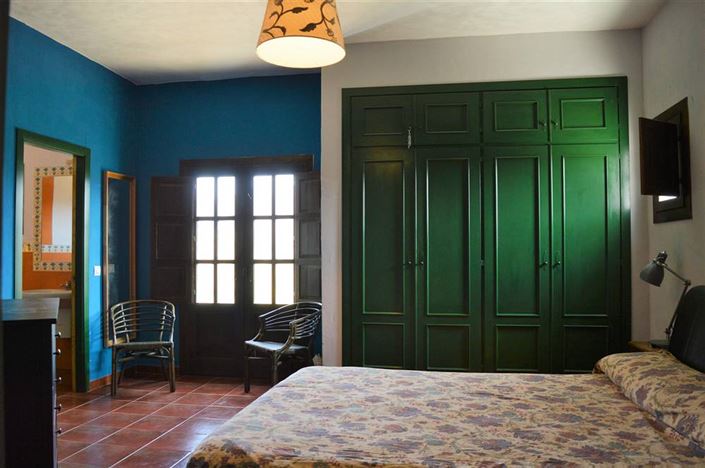 Image No.20-4 Bed Cortijo for sale