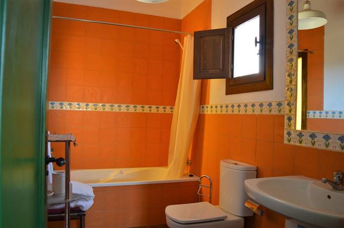 Image No.21-4 Bed Cortijo for sale