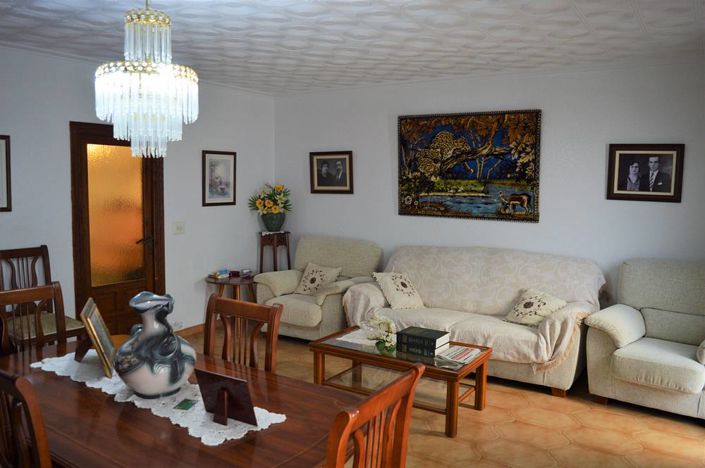 Image No.11-5 Bed Townhouse for sale