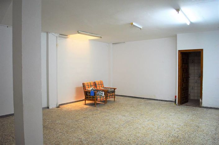 Image No.24-5 Bed Townhouse for sale