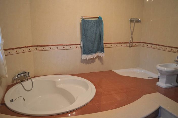 Image No.19-4 Bed Villa for sale