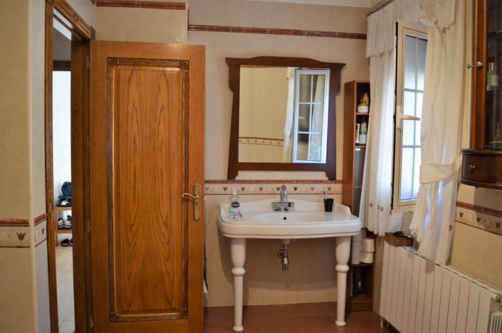 Image No.20-4 Bed Villa for sale