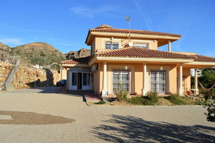 Image No.4-4 Bed Villa for sale