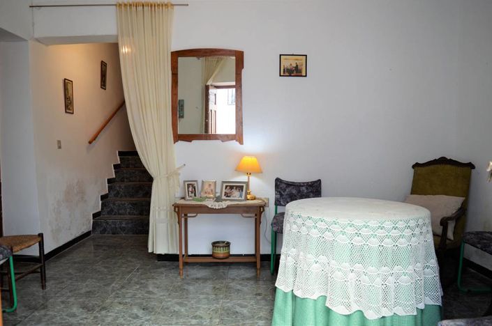 Image No.12-5 Bed Townhouse for sale