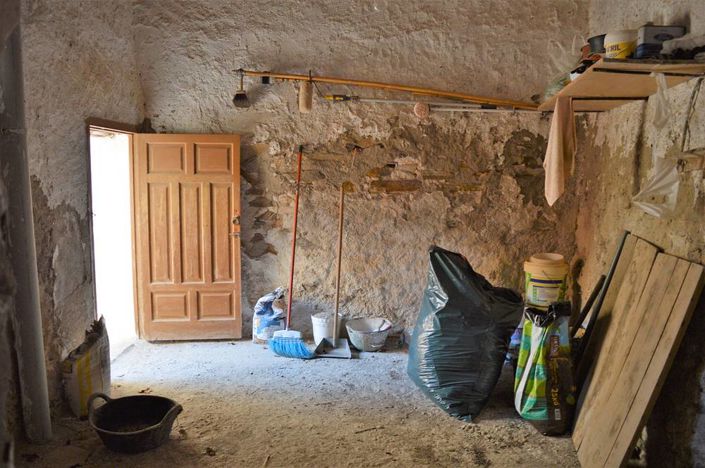 Image No.25-5 Bed Townhouse for sale