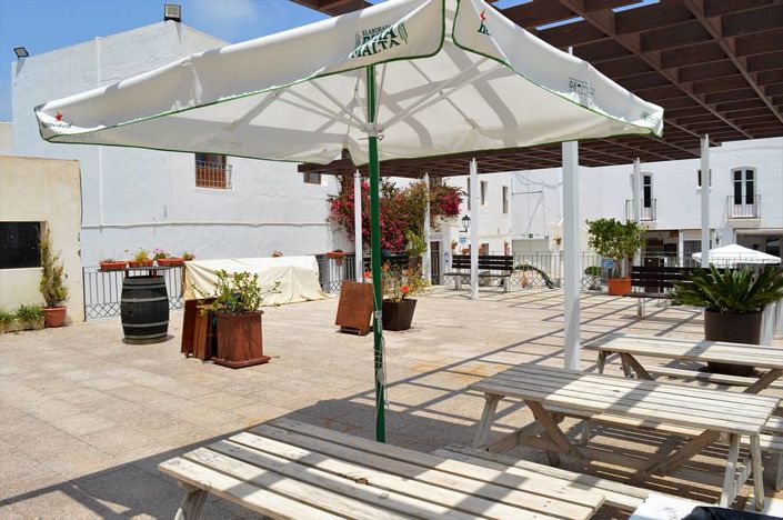 Image No.6-2 Bed Commercial for sale