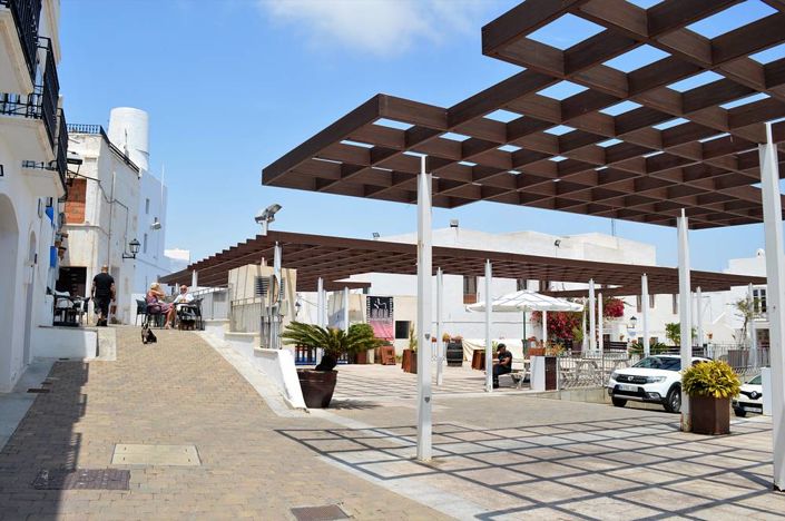 Image No.7-2 Bed Commercial for sale