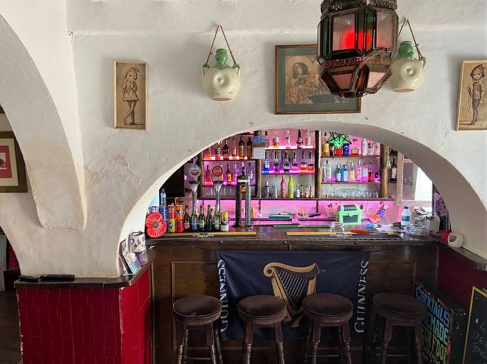 Image No.9-2 Bed Commercial for sale