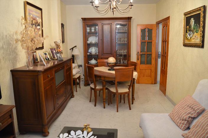 Image No.11-3 Bed Townhouse for sale