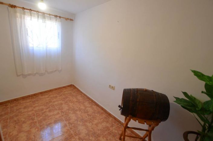 Image No.20-3 Bed Townhouse for sale