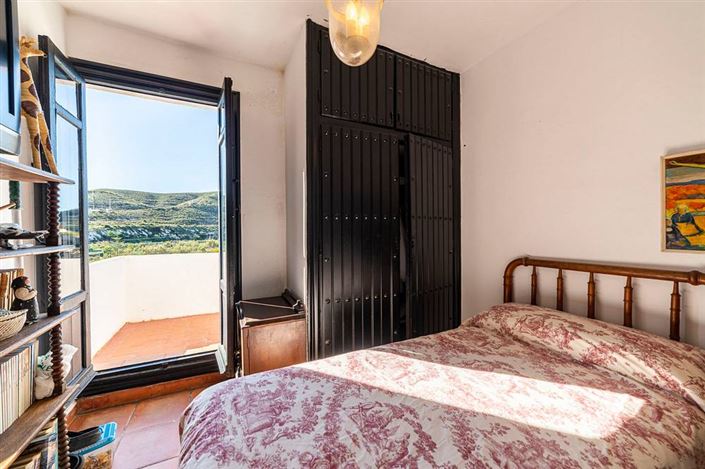 Image No.18-6 Bed Villa for sale