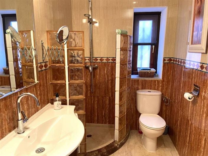 Image No.20-3 Bed Villa for sale