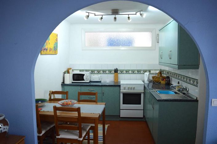 Image No.13-2 Bed Townhouse for sale