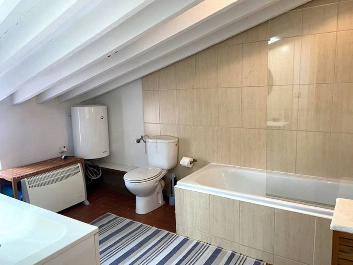 Image No.16-2 Bed Townhouse for sale