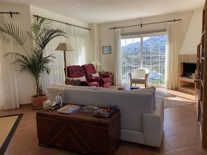 Image No.12-4 Bed Villa for sale