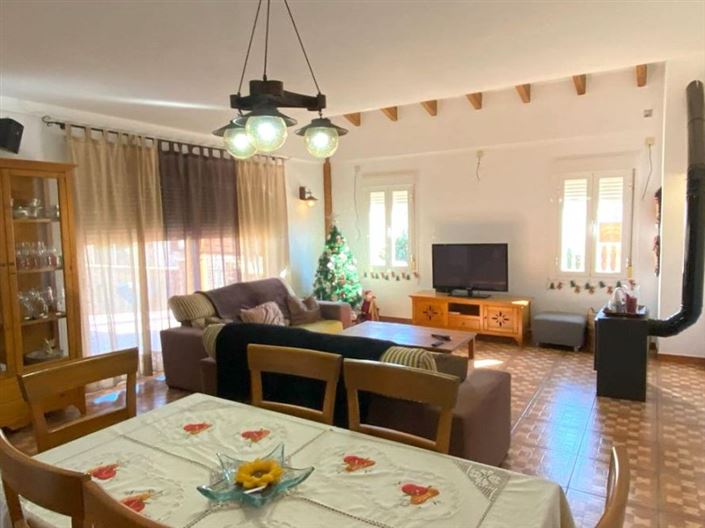 Image No.10-4 Bed Villa for sale